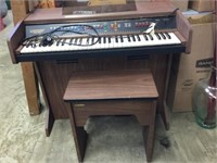 LOWERY TINIE GENIE ORGAN WITH STOOL