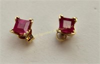 14K GOLD EARRINGS WITH PRINCESS CUT RUBIES