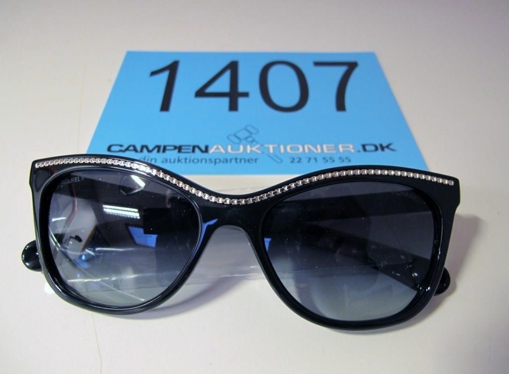 faktum trend klud Dame solbrille Chanel | Campen Auktioner A/S