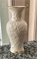 6.5" Lenox vase