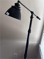 NICE ADJUSTABLE FLOOR LAMP