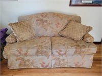 GREEN FLORAL LOVE SEAT, THOMASVILLE