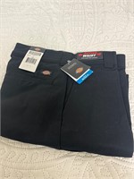 Dickies size 32 shorts