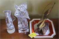 2 CRYSTAL ANGELS, BRASS SAIL BOAT AND CERAMIC