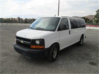 2011 Chevrolet G1500 4X2 Van