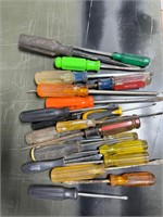 Miscellaneous lot of screwdrivers