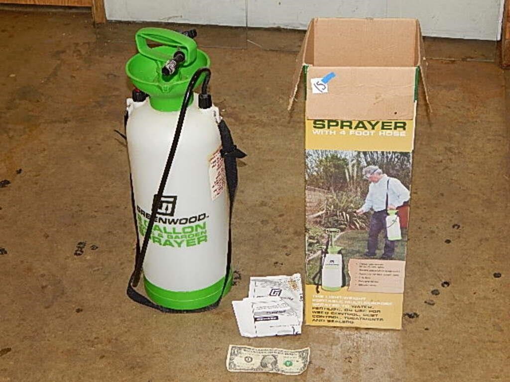 Green Wood 2Gal Home & Garden Sprayer