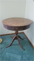 Round end table