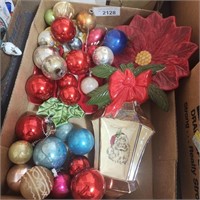 Vintage Christmas Ornaments & Ceramic Decor