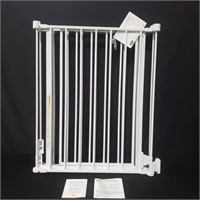 Regalo Metal Walk-through safety gate