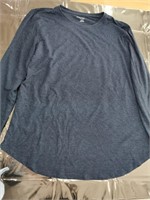 Used (Size M) women shirt long sleeve 



S