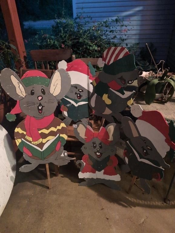 5 homemade wood Christmas mice