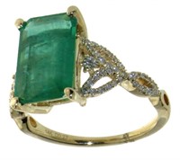 14kt Gold 3.55 ct Emerald & Diamond Ring