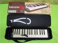 Hohner Instructor 32 Melodica  "unused in box"