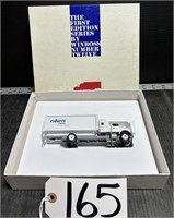 Winross Diecast Roberts Express Delivery Truck