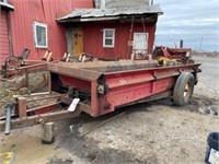 International 560 Single Beater  Manure Spreader