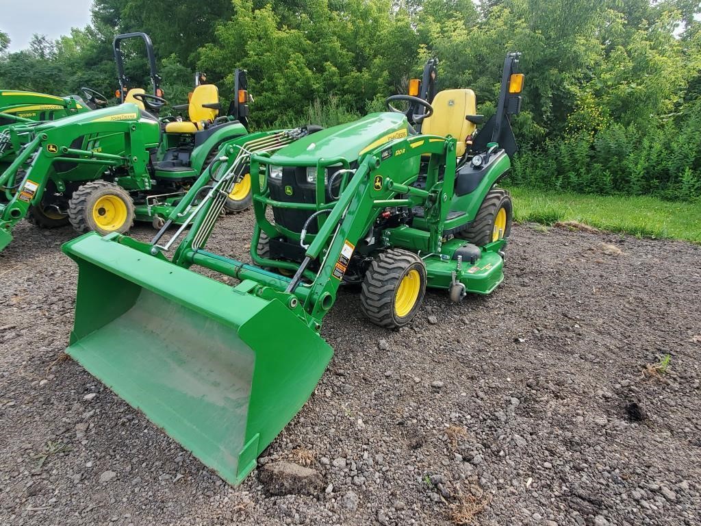 2020 John Deere 1025R Tractor