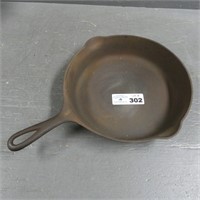 Griswold 7 Slant Logo Heat Ring Cast Iron Skillet