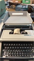 Olivetti underwood DORA type writer