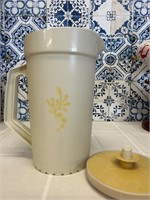 Vintage tan Tupperware ice tea kool-aid pitcher