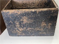 Wooden Gould - Dreadnaught battery box