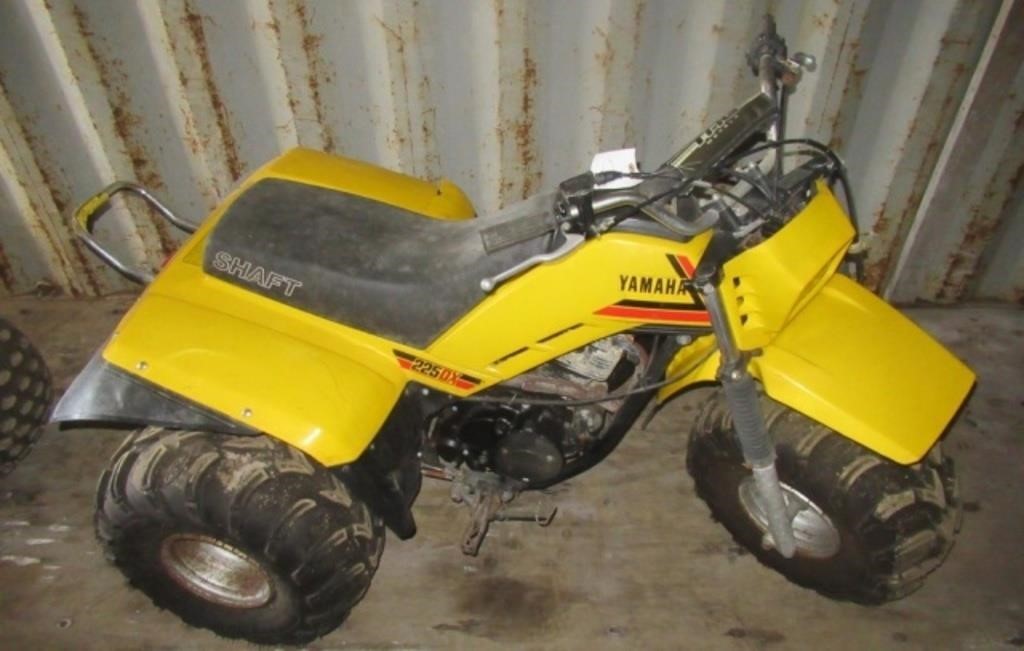 Yamaha 225DX shaft 3-wheeler.