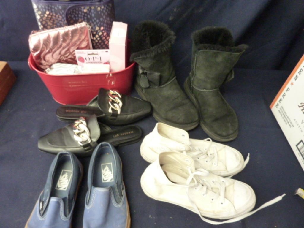 ASSORTED SHOES AND TOILETRY ITEMS