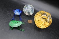 2 AK Gold Paperwts & 2 Lenox Blown Glass Frogs