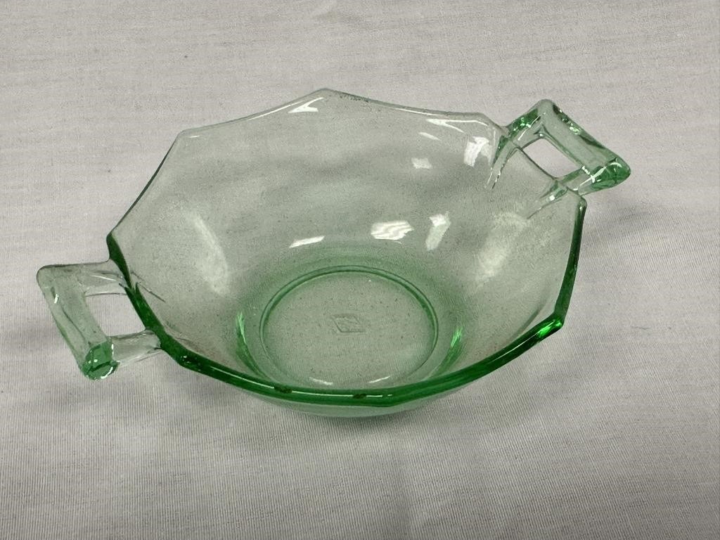 Small Green Heisey Glass Bowl w Handles