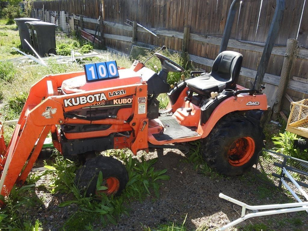 Kubota BX2200 w/ LA211 Loader Attachment 944 Hours