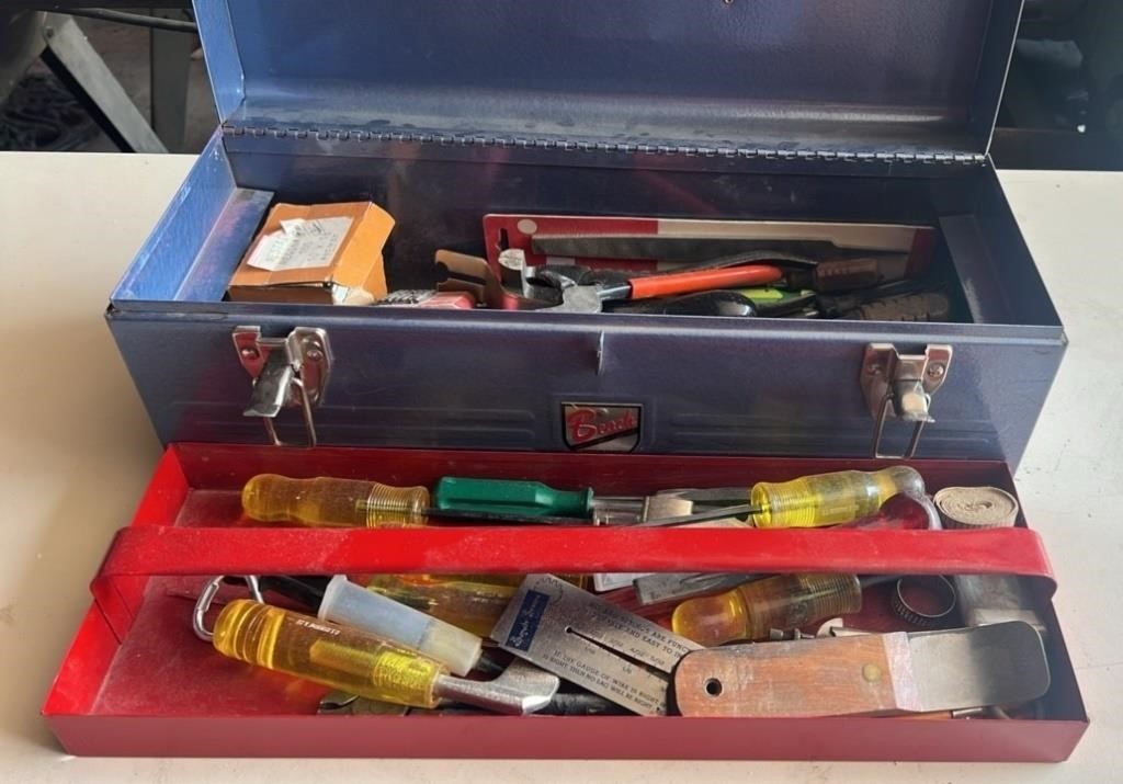 18" Beach Toolbox with Carpenters Tools and