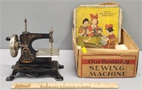 Bestmaid Miniature Toy Sewing Machine & Box