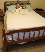 Full Size Wooden Vintage Bed