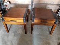 B- SET OF END TABLES