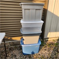 4 RUBBERMAID & STERILITE TOTES