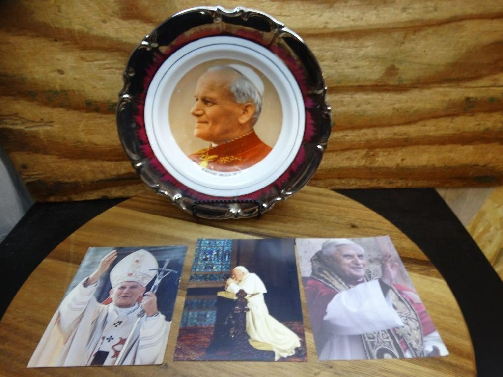 Pope Paul II Germany Silvia 8" Bowl