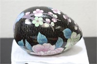 A Chinese Cloisonne Egg