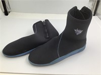 DEEP SEA WATER BOOTS - SIZE 12