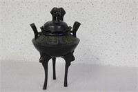 A Chinese Bronze Urn