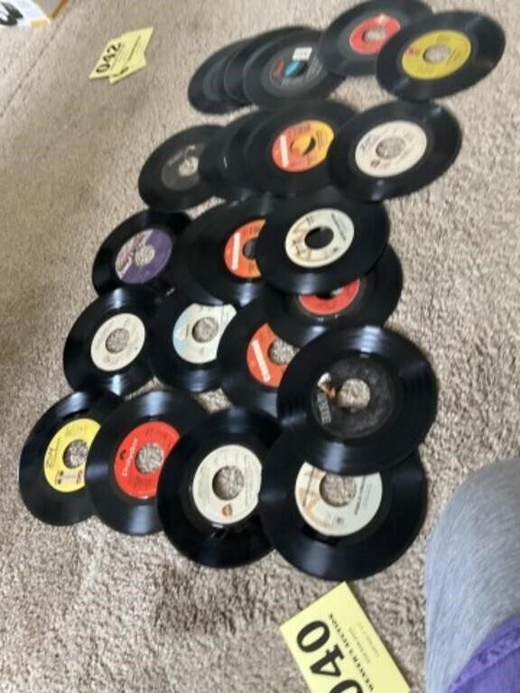 Collection of 45s
Including peter, Frampton,