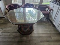 Octagonal Table w/ (4) Chairs & Leaf