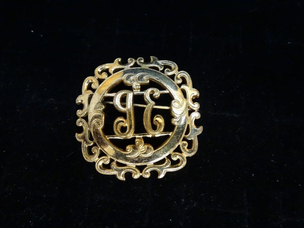 1930s Monocroft Initial Brooch