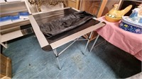FOLDING CAMPING TABLE