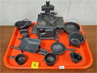 Small Queen Cast Iron Stove & Cast Iron Minis