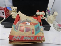 VINTAGE PLASTICVILLE FIRE Dept,  FIRE HOUSE KIT