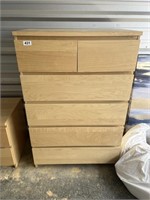 Chest of Drawers U237