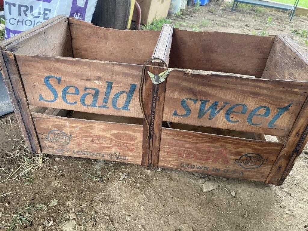 Wooden seals sweet crate