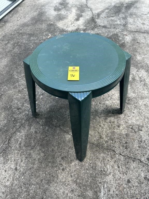 Green Yard Table 20" Tall 18" Round