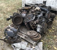 Pallet Lot with Various Car Parts