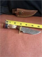 Damascus steel 6 inch knife with leather case